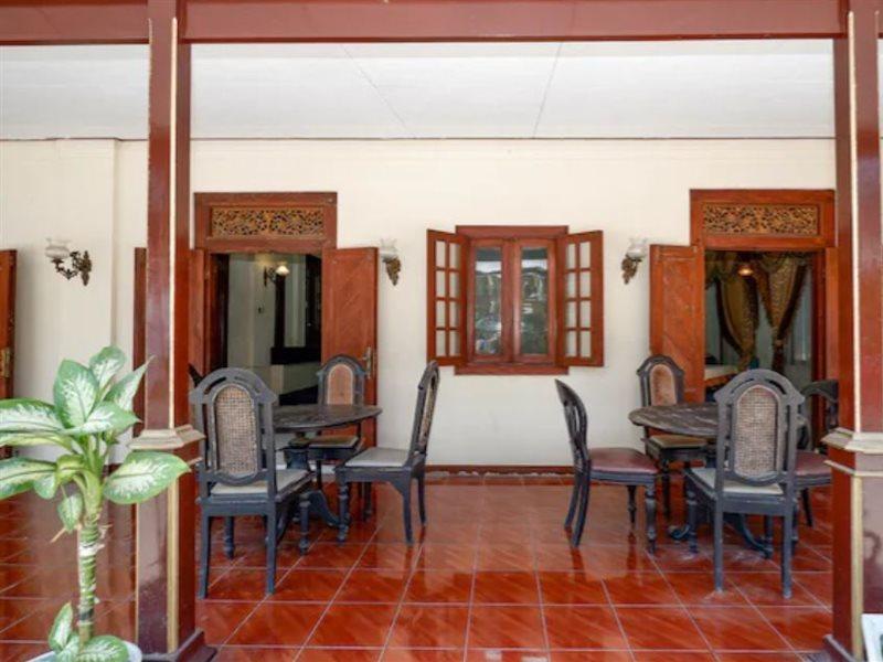 Super Oyo Capital O 1644 Hotel Griya Kencana Solo Exterior foto