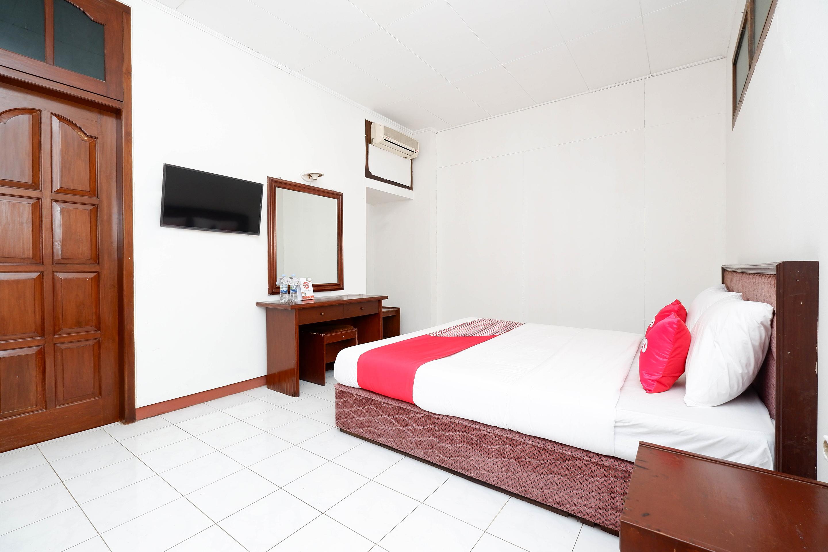 Super Oyo Capital O 1644 Hotel Griya Kencana Solo Exterior foto